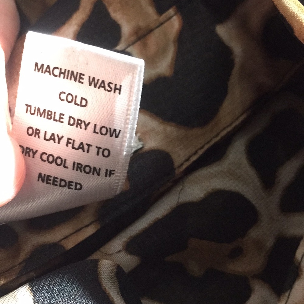 Cache leopard print button down - Picture 7 of 7
